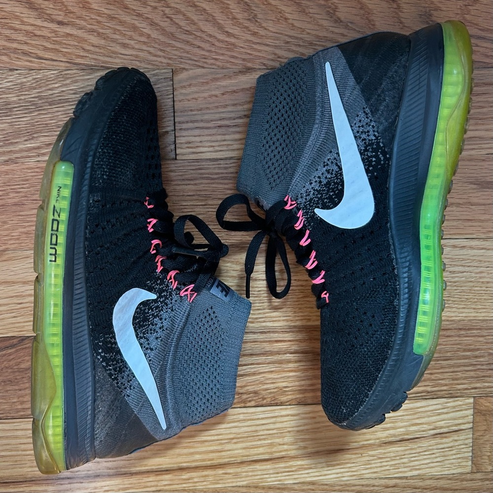 Nike Zoom All Out Flyknit Women's Size 845361-002 Black Running Shoes
Sneakers